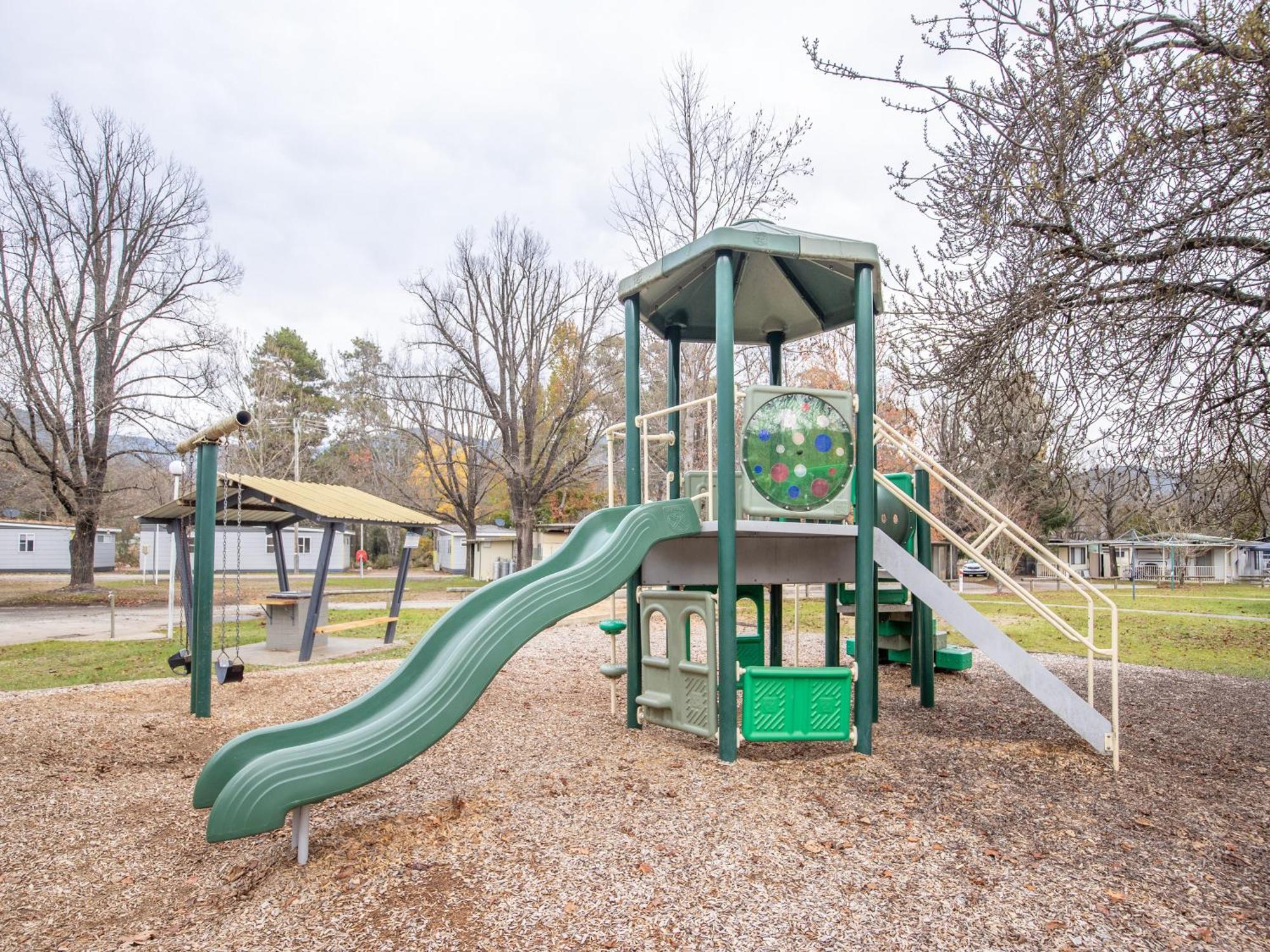 Nrma Bright Holiday Park エクステリア 写真